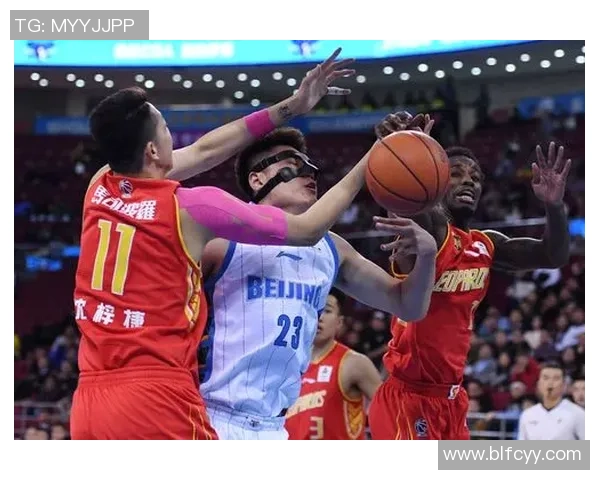 深圳篮球队在篮球意识排行榜中荣登第六名展现出色团队配合与战术执行力